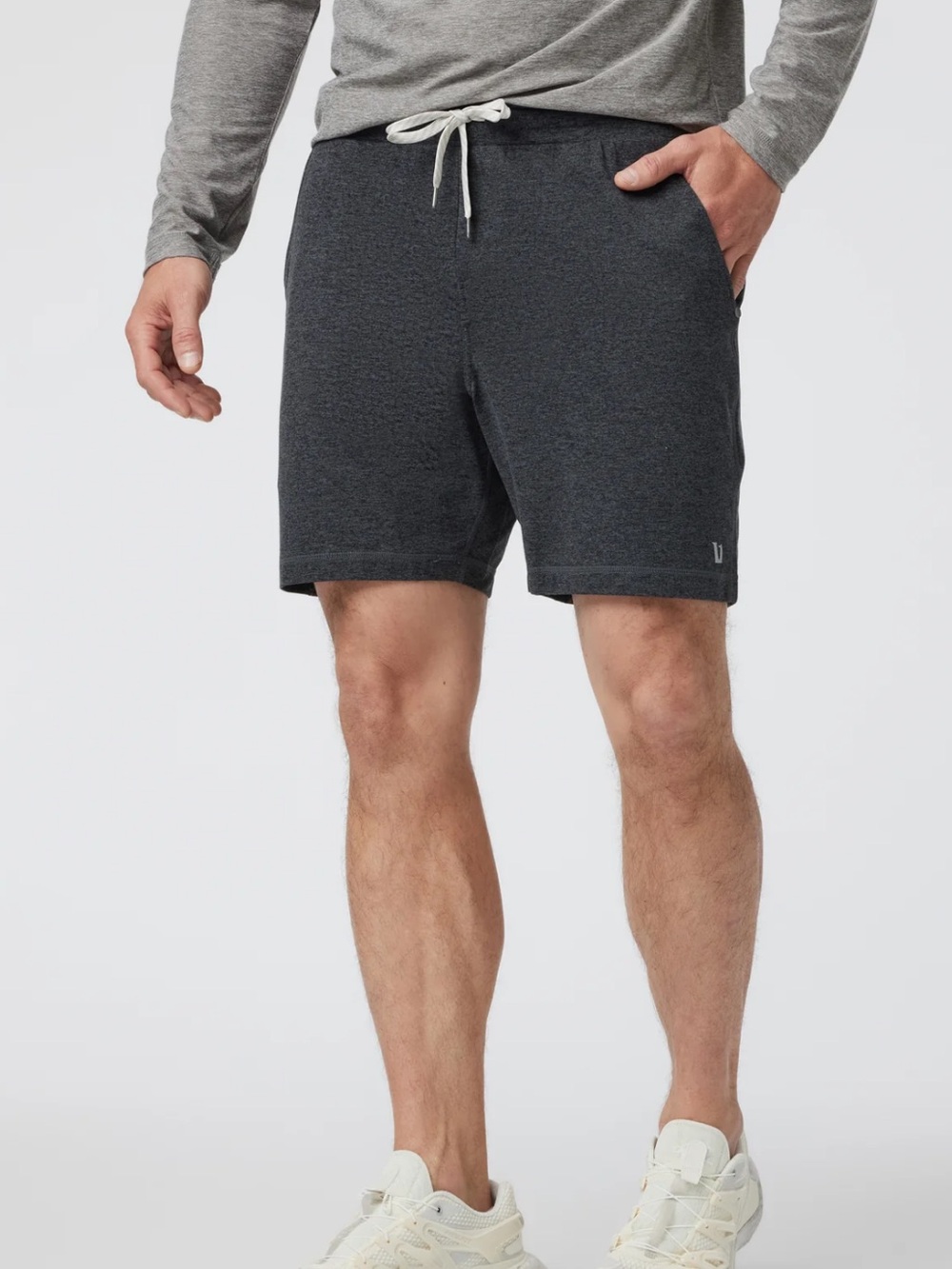 Vuori Ponto Performance Short Charcoal Gray XL